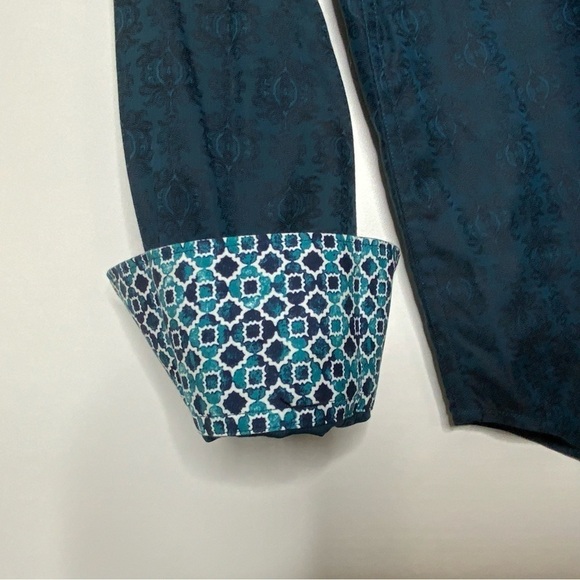 Robert Graham Blue Paisley Patterned Flip Cuff Shirt. Size Small. - Picture 5 of 8